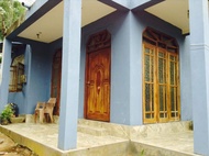 Rumah 1000 m² dengan 2 kamar tidur dan 1 kamar mandi pribadi di Kaduwela (Sweet homestay )