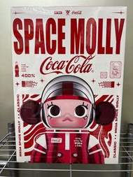 💢💢 全新 現貨 💢💢Popmart mega space Molly classic Coca Cola 400% 全新泡泡瑪特 Molly 可樂 400%