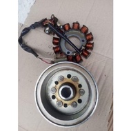 Original Yamaha R15 mahnit and spool Yamaha R15