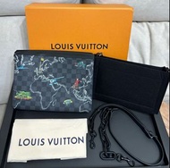 稀有限量款 LV Louis Vuitton Pochette Voyage Damier Graphite Map  手拿包 手提包 肩背包 側背包
