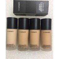 STOK MAC FOUNDATION Mineralize Moisture MAKE UP Foundation With