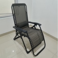 Original ace hardware lounge chair, shipping insran