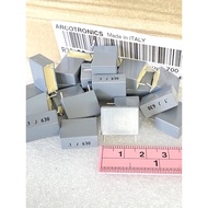 (Pack Of 4 Pieces) 0.1UF 630V 104J630V .1J 630V ARCOTRONICS Italy Fine Grade Capacitor Gray Square L