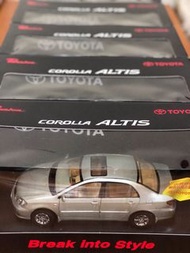 TOYOTA Corolla ALTIS  1/18 原廠模型車