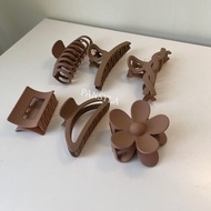 Vintage Brown crab claw hair clips in all styles from Basic to luxurious, sizes from 5cm - 10cm