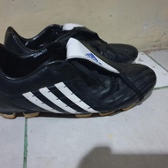 Sepatu bola Adidas Predator Powerswerve HG Original