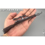 Weapon035Model98K Soldier Accessories1/6World War II HT Scene Doll ob German Chicken Mini Gundam Poi