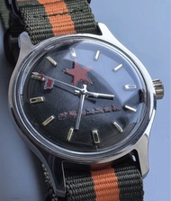 青𡷊軍錶，手動上錬復刻版，古董統機。錶徑38mm