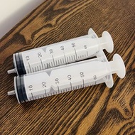 （$5 兩支）餵食針筒60ml