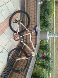 Solar 越野單車 ( 代友賣車)