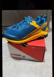 54折超輕全新Altra Olympus 4 Blue