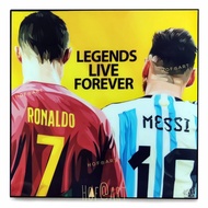 Lionel Messi เมสซี่ Cristiano Ronaldo คริสเตียโน่ โรนัลโด้ รูปภาพ​ติด​ผนัง​ pop art พร้อมกรอบและที่แ