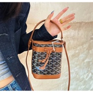 Goyard New Style First Launch Mini Bucket Bag Portable Messenger Bag Original Leather