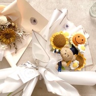 美好時光-畢業花束、向日葵花束、針織花、編織花小熊花束