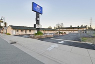 雷丁美洲最佳價值套房飯店 (Americas Best Value Inn &amp; Suites - Redding, CA)