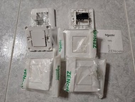施耐德 Schneider ZENCelo 單開關