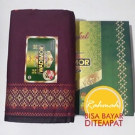 Sarung Tenun Wadimor Motif Songket