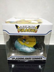 全新 神奇寶貝 寶可夢 美國限定 A Day With Pikachu Funko 七月 衝浪 夏天 皮卡丘 潑走夏天 七月: A Day with Pikachu: Splashing Away Summer Figure by Funko