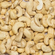 Raw Cashew Nut/ Whole Raw Cashew Nut W320