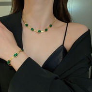Gold-Plated Retro Five Emerald Blade Chain Bracelet Necklace Set High-End Design Niche Necklace Acce