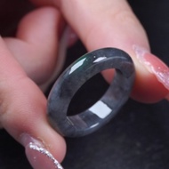 烏雞飄綠花翡翠戒指 | 國際14.5圍 | 天然緬甸玉翡翠A貨 | 送禮