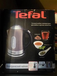 全新Tefal (法國特福) - 1.6L 電熱水壺 (原價$388)