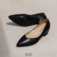 𝐌𝐈𝐍𝐈𝐌𝐀𝐋𝐈𝐒𝐓 รองเท้าส้นสูงหนังแกะแท้ รุ่น Sofia (Black) สูง 1.5 นิ้ว ส้นแบบ block-heel เดินได้มั่นคง ไม่ตกร่อง ทรงเพรียว