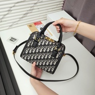 Boston Handbag 03637 Free box