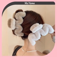 *READY STOCK AT MALAYSIA*New Autumn and Winter Plush Large Size Hairpin For Women Oversized Hair Pin