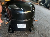 คอมเพรสเซอร์ตู้แช่เครื่องดื่มขนาด 2 ประตู FH2588