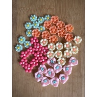 RM4.50/50 pieces : TF-600 - Resin - Bunga - Flower - 1.3 cm to 1.5 cm