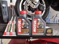 ชุดเปลี่ยนถ่ายน้ำมันเครื่อง vespa น้ำมัน MOTUL H-Tech100 5W40 SCOOTER POWER LE พร้อมน้ำมันเฟืองท้าย 