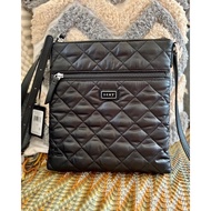 ✨DKNY sling bag quilted