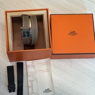 【贈大象灰Double Tour雙圈錶帶】 Hermès Heure H黑面/黑皮帶手錶21mm