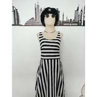 ** Hand 1 Striped Dress H&M Brand Label Size S​
