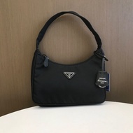 PRADA普拉達hobo 黑色 腋下包手提單肩包