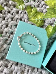 全新Tiffany & Co 珍珠銀手鍊  Pearl Bracelet (Hardware) 925 Silver 5-6mm 真銀色珍珠名牌 Authentic designer luxury