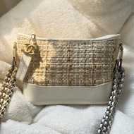 (保留中）Chanel限量白色毛呢編織流浪包 小號 專櫃二十萬