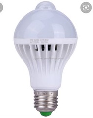 移動感應LED燈泡白光9W