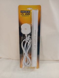 特價: 全新Sunshine LED T5 一體化光管套裝 4W 一呎 白光 / 黃光 - $80(原價 - $127)