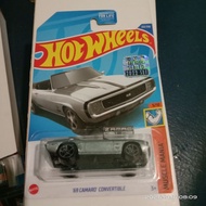 Hot wheels Zamac 69 Camaro convertable