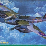 Hasegawa 1:72 RAF Mosquito B Mk.IV plastic model kit CP17