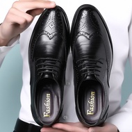 Men Dress Shoes Handmade Brogue Style Party Leather Wedding Shoes Men Flats PU Leather Formal Shoes