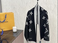 💜LOUIS VUITTON  LV Scarf 黑白色羊絨雙面流蘇圍巾披肩