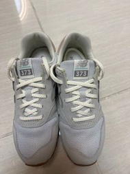 New Balance 373