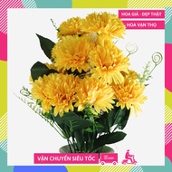 Decorative Fake Flowers, Bouquets Of Van Tho Display Flowers, Beautiful Luxury Altar Places - High-Class Fake Flowers