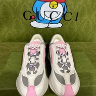 Gucci鞋