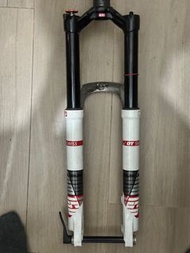 DT Swiss 前叉