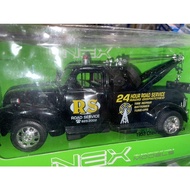 Model King Welly 1/24 Chevrolet Tow Truck