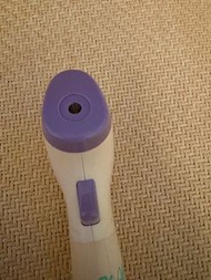 電子laser 探熱槍